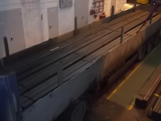 Погрузка заказа швеллер гнутый 160х80х4,смарка стали 3 сп длина 12 м